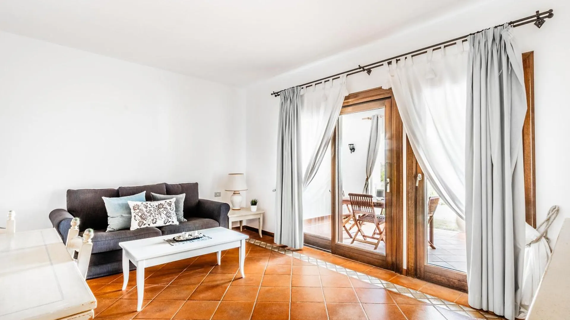 Porto Cervo-Cala Del Faro Parking-Sea-Garden Apartment  Porto Cervo