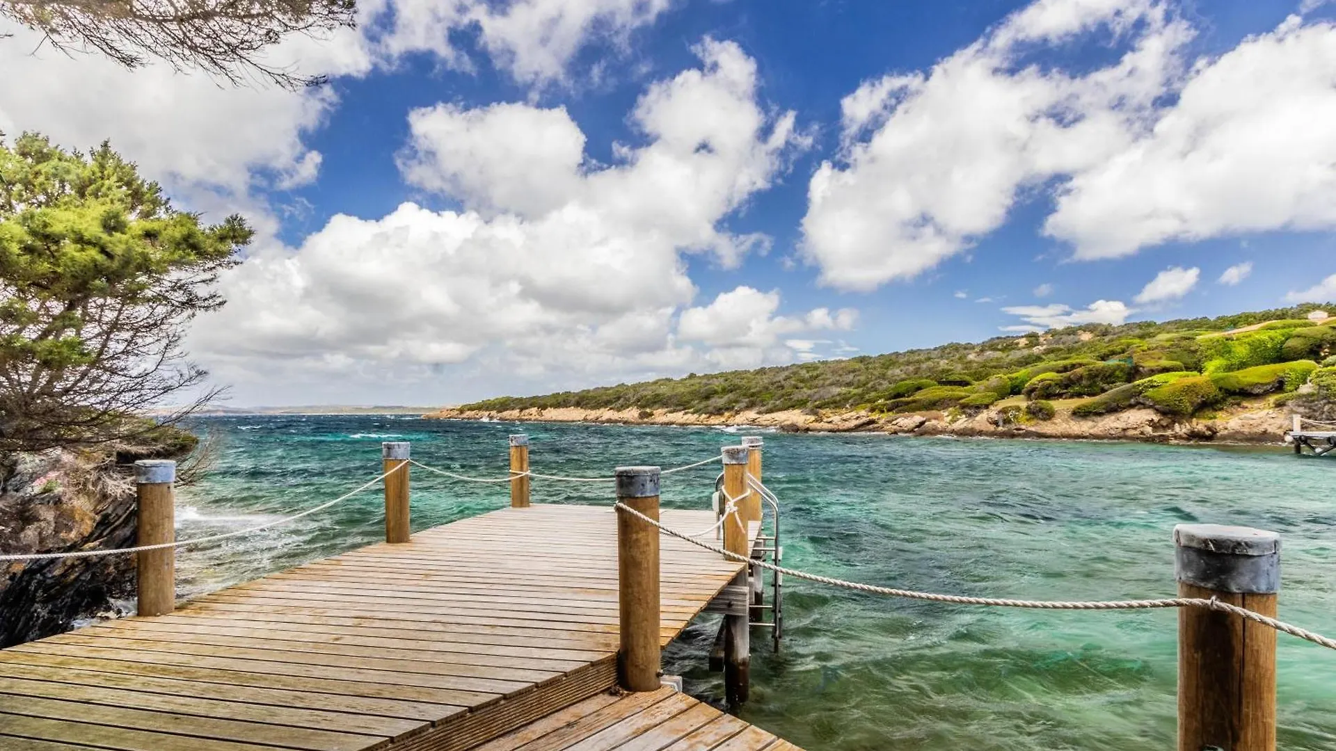 Porto Cervo-Cala Del Faro Parking-Sea-Garden Apartment Italy